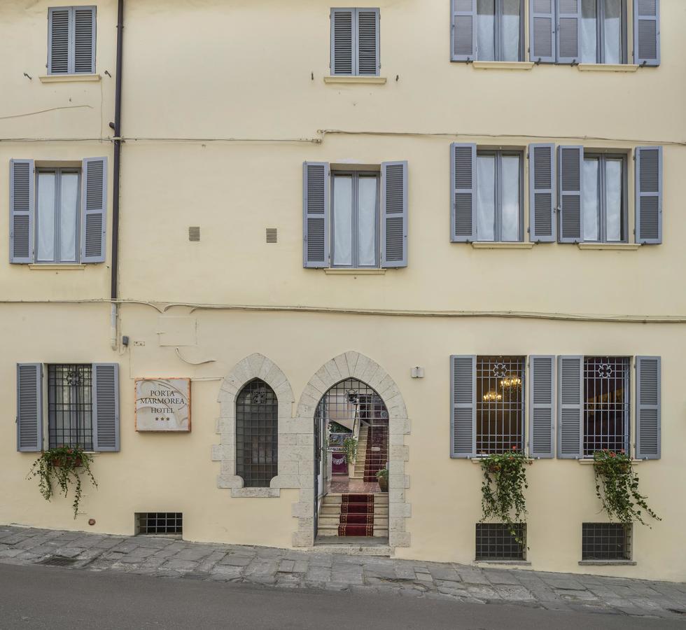 Hotel Porta Marmorea Gubbio Exterior photo