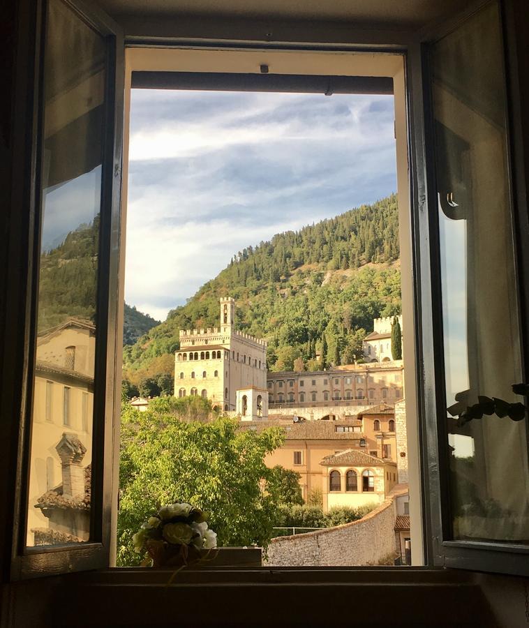 Hotel Porta Marmorea Gubbio Exterior photo