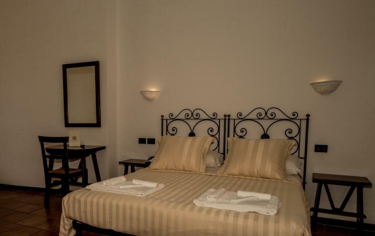 Hotel Porta Marmorea Gubbio Exterior photo
